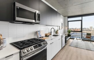 220 N ELIZABETH ST