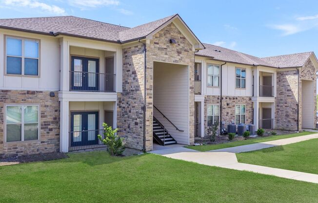1 bed, 1 bath, 738 sqft, $1,199, Unit 214