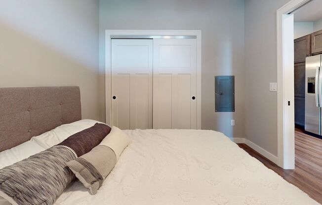 Studio, 1 bath, 595 sqft, $1,235, Unit 214