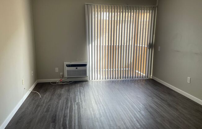 1 bed, 1 bath, 600 sqft, $1,800, Unit 18