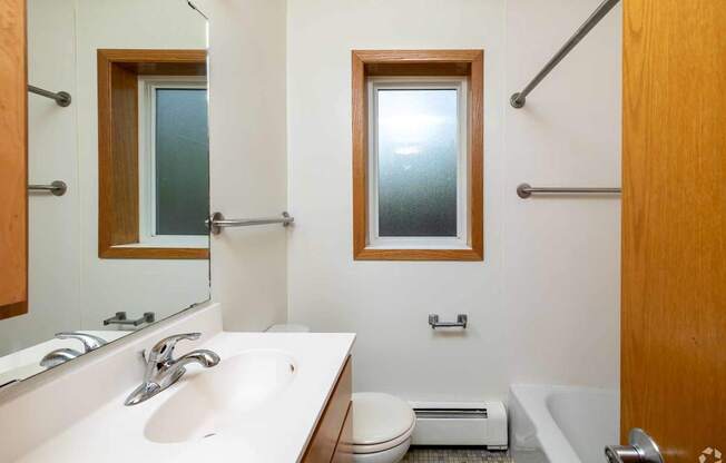 Rolling Hills Apartments, St Paul, MN