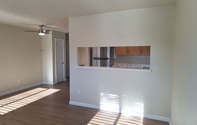 1 bed, 1 bath, $2,395, Unit B-6