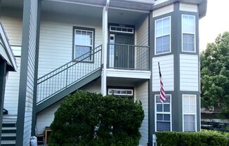 2/2 Apartment in Marion Reflections