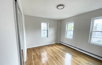 4 beds, 1 bath, $4,000, Unit 1