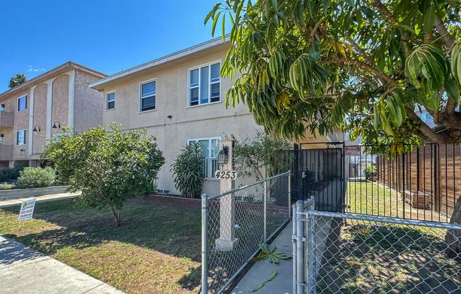 4253 S CENTINELA AVE