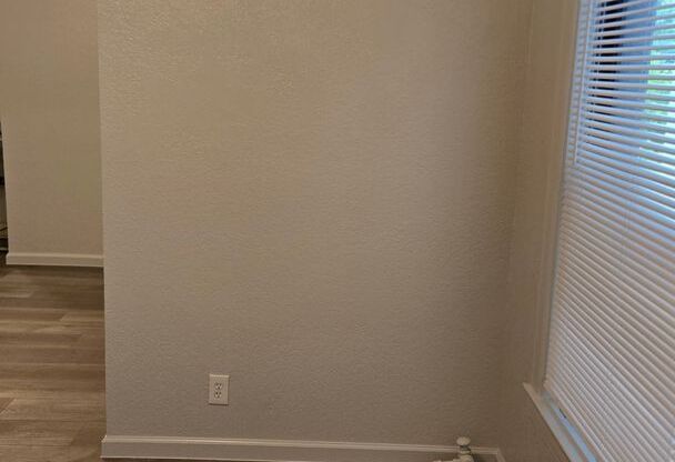 Studio, 1 bath, 525 sqft, $1,695, Unit 112