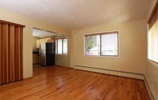 FREE RENT SPRING SPECIAL - 1 Bedroom Condo Near OHSU + Parking