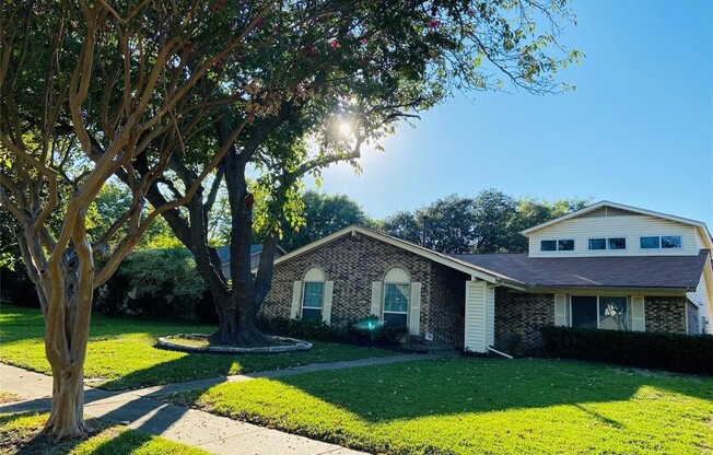2321 SHADY CRK DR