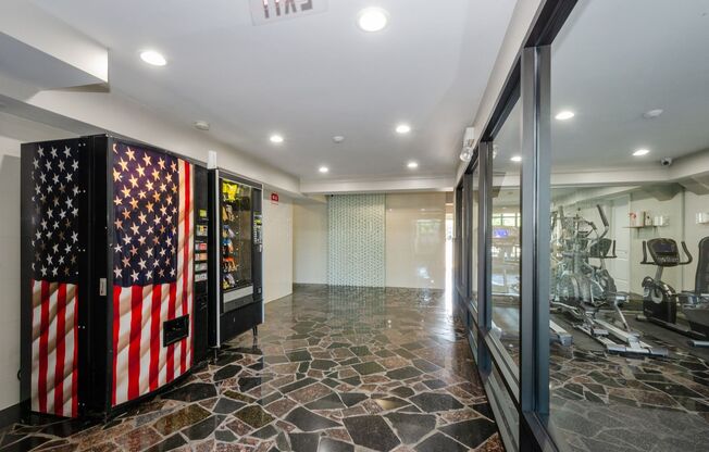 2 beds, 2 baths, 664 sqft, $2,250, Unit 302