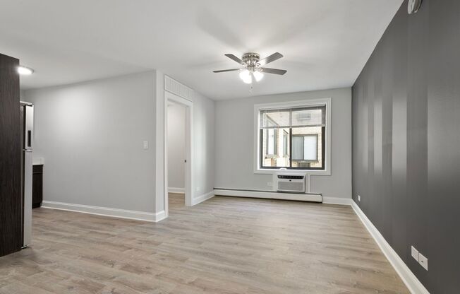 2 beds, 1 bath, $1,950, Unit 436