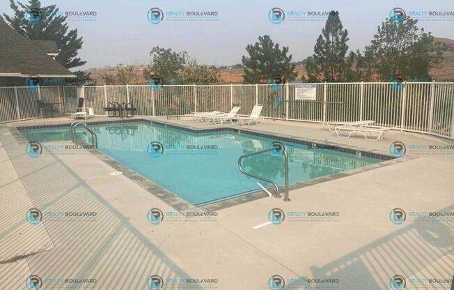 Come see this unique apartment that has 4 bedroom & 4 bathrooms!! It is less than 2 miles from UNR Campus!!