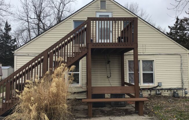 Studio, 1 bath, 800 sqft, $725, Unit 4D