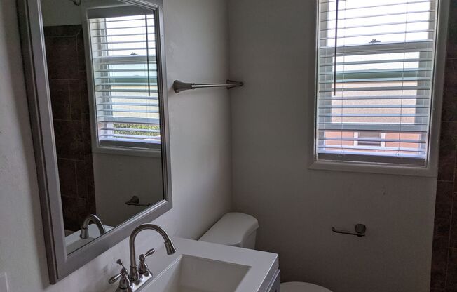 1 bed, 1 bath, $1,895, Unit Fairfax-5712½ Fairfax