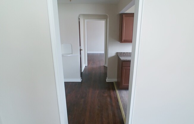 1 bed, 1 bath, 750 sqft, $900, Unit Apt 2