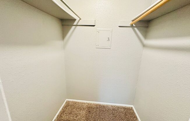 Studio, 1 bath, 500 sqft, $750, Unit 212