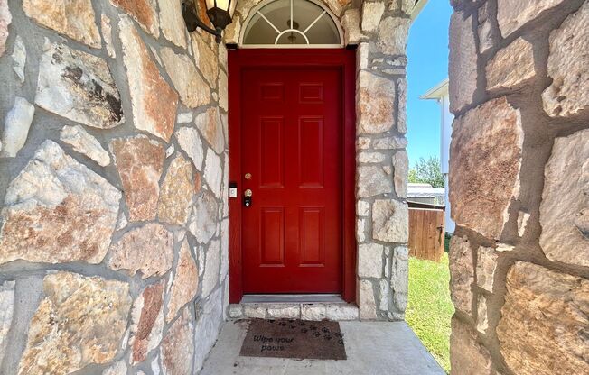 Charming Rustic Retreat – 3 Bed, 2 Bath Single-Story Home!