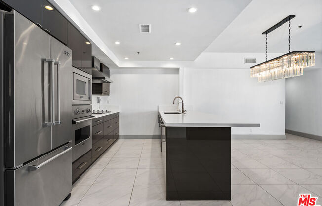 2 beds, 2.3 baths, 1,859 sqft, $7,800, Unit 804