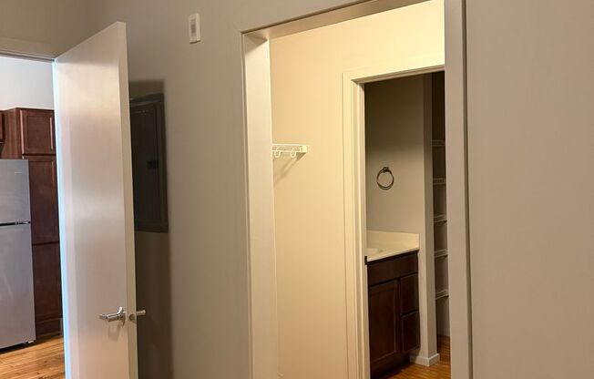 2 beds, 2 baths, 1,148 sqft, $1,615, Unit 225