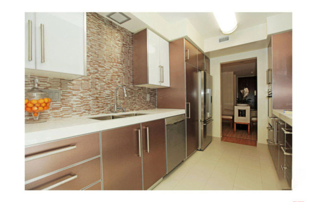 1 bed, 1.5 baths, 925 sqft, $3,595, Unit 105