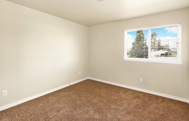 3 beds, 2 baths, 1,184 sqft, $2,100, Unit 8881-203