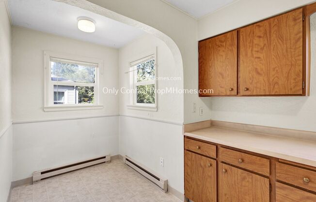 3 beds, 1 bath, $2,099