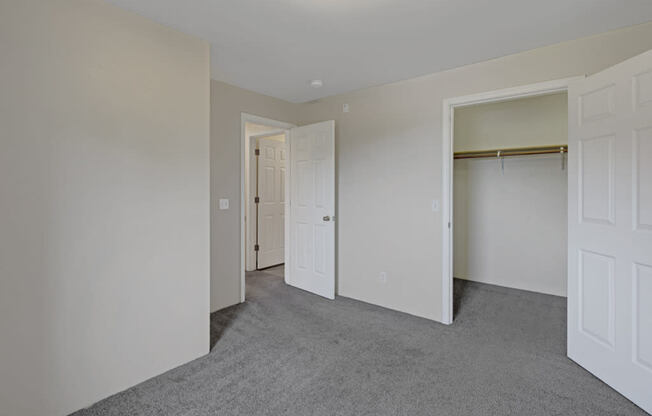 La Maisonnette Bedroom