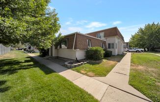 Secure Meadowbrook Village Condo w 1 car garage