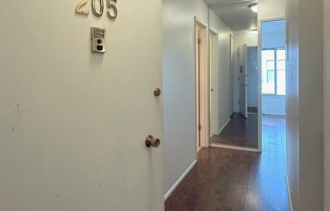 2 beds, 1 bath, 619 sqft, $1,875, Unit 205
