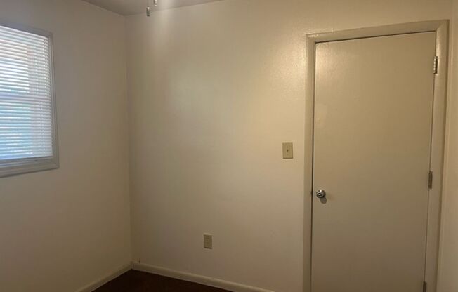 1 bed, 1 bath, $675, Unit 2