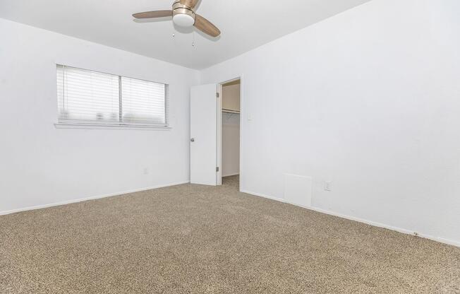 1 bed, 1 bath, 574 sqft, $774