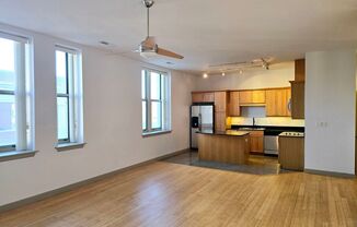 2 beds, 2 baths, 1,100 sqft, $1,600, Unit C