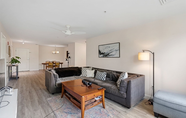2 beds, 2 baths, 1,170 sqft, $3,650, Unit 204