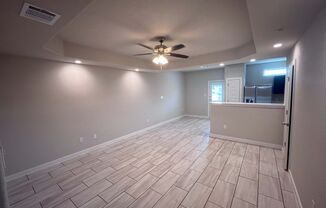 3 beds, 2.5 baths, $1,549, Unit 8418 Via Verona Unit 102