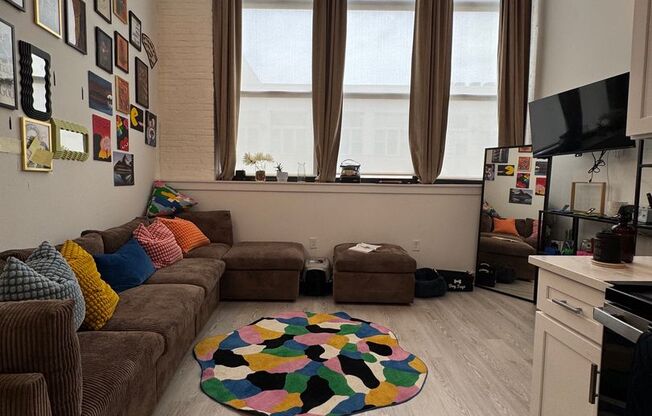 1 bed, 2 baths, 969 sqft, $1,495, Unit L108