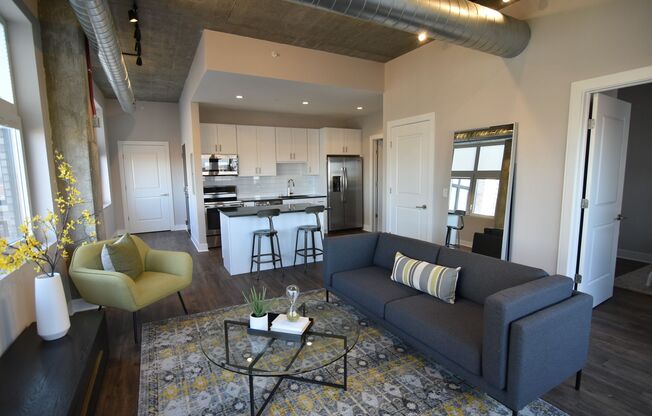 1 bed, 1 bath, 642 sqft, $3,150, Unit 3833-701