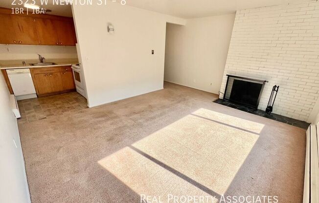 2323 W Newton Street