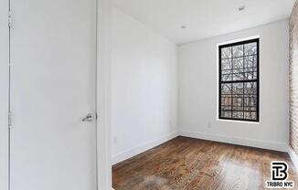 558 KOSCIUSZKO ST