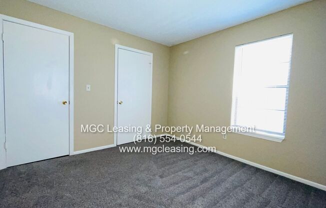 2 beds, 1 bath, $950, Unit 1560-A E 125th St