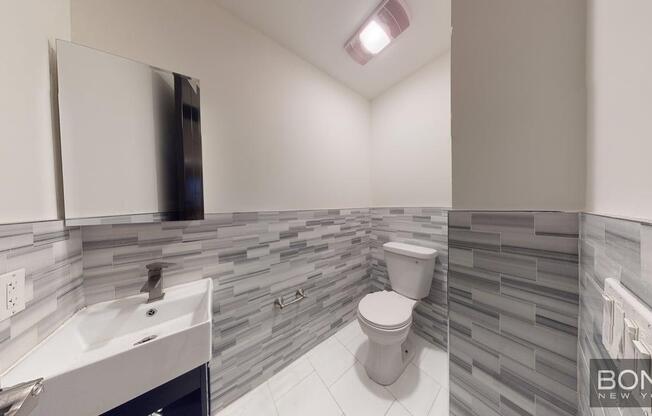 204 W 108 ST