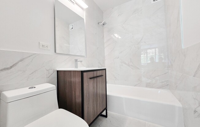 2 beds, 2 baths, 1,005 sqft, $7,995, Unit 4E