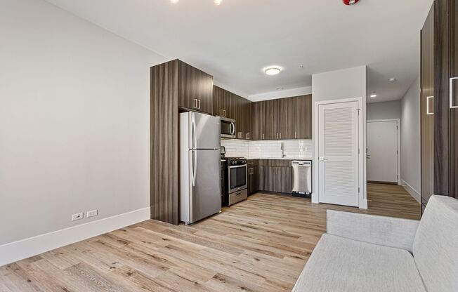 Studio, 1 bath, 360 sqft, $1,625, Unit 207