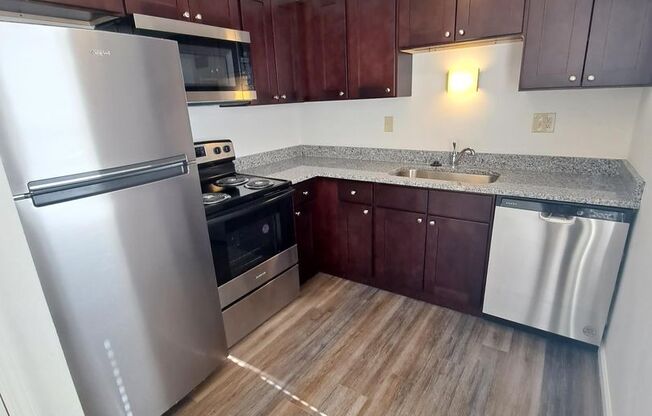 2 beds, 1.5 baths, 1,100 sqft, $1,160, Unit 190308