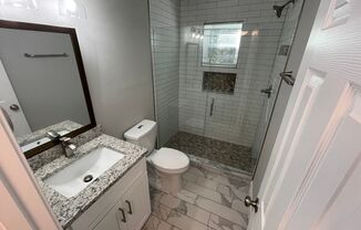 2 beds, 1 bath, 950 sqft, $1,595, Unit B-2