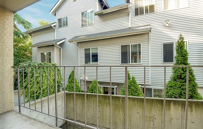 2 beds, 1 bath, 765 sqft, $2,295, Unit 108