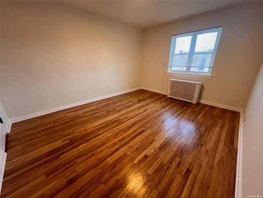 3 beds, 1 bath, $4,000