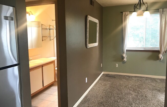 2 beds, 1 bath, $1,650