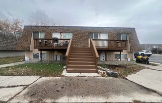 5033 Hawthorne # 5-8