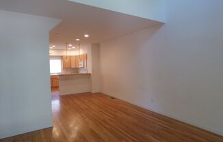 3 beds, 2.5 baths, $2,495, Unit #73