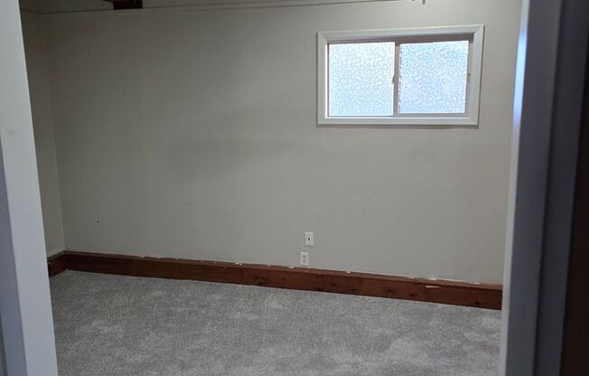 3 BED 1.5 BATH HOME IN PARK CITY