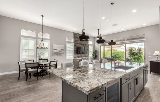 Great location - North Scottsdale Gated Community with Stunning Views